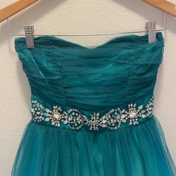 Women’s B darlin prom dress - Picture 2 of 7